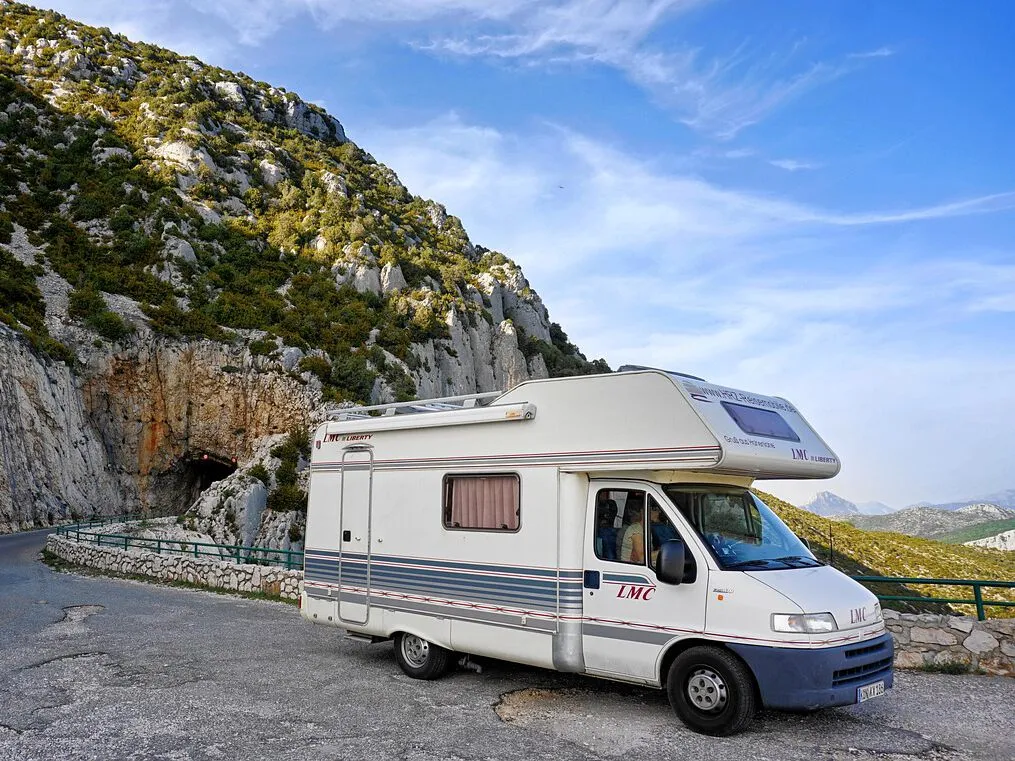 Wohnwägen und Wohnmobile